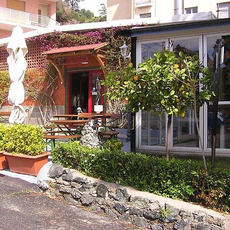 Hotel Puntabella Varazze Exterior foto