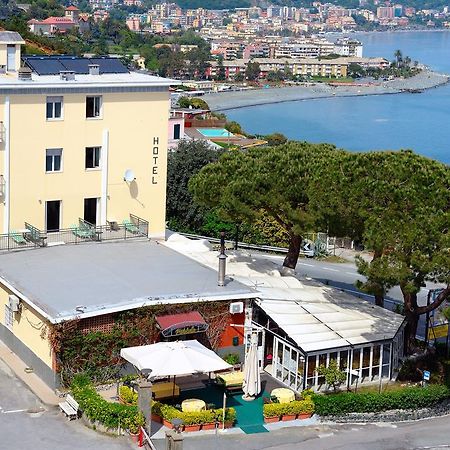 Hotel Puntabella Varazze Exterior foto