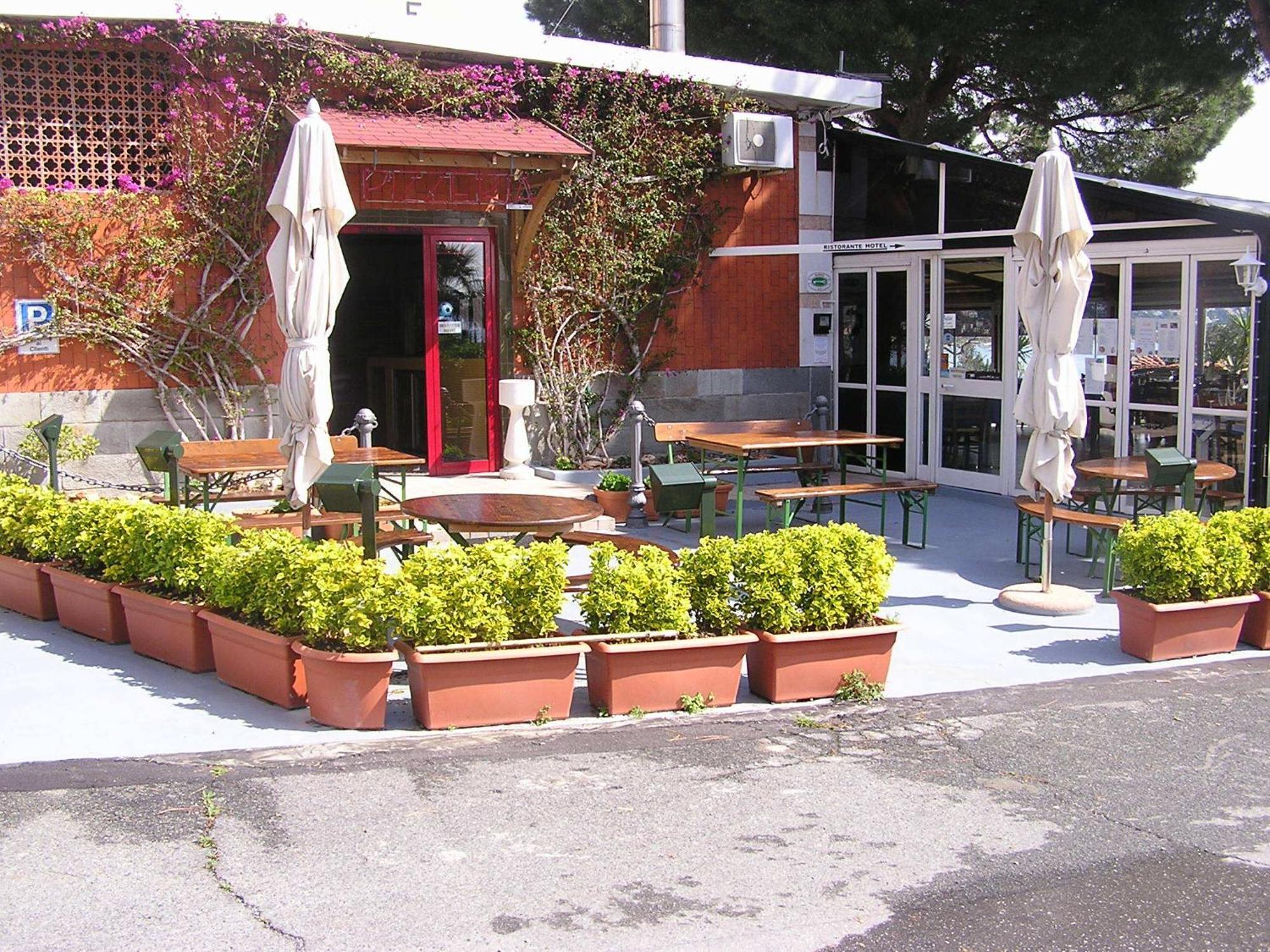 Hotel Puntabella Varazze Exterior foto