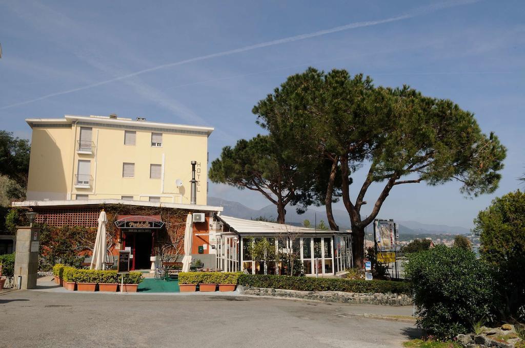 Hotel Puntabella Varazze Exterior foto
